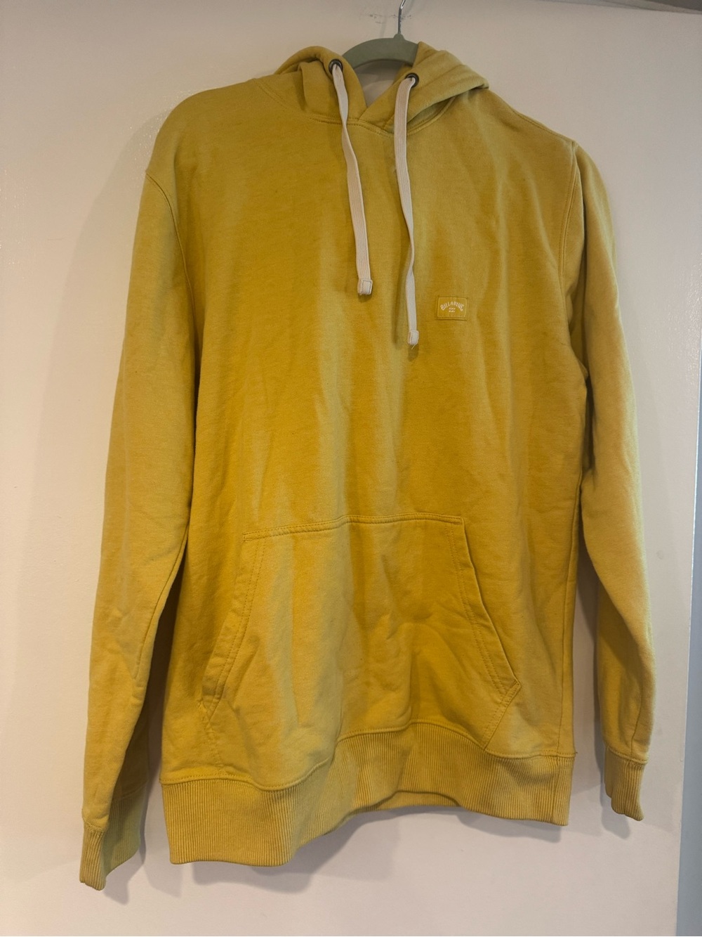 Men's Billabong Mustard Yellow Pullover Hoodie - Casual Comfort- medium